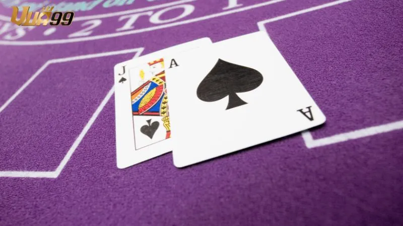 Làm chủ luật chơi Xì dách Vua99